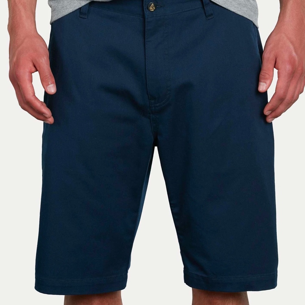 Volcom Dark Navy Blue Men’s Short (Size 30)